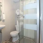 Automatic Hostel Porto