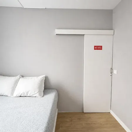 Automatic Hostal